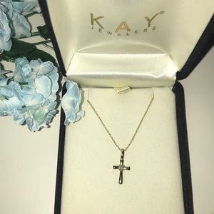 Beautiful Kay Jewelers cross necklace✨